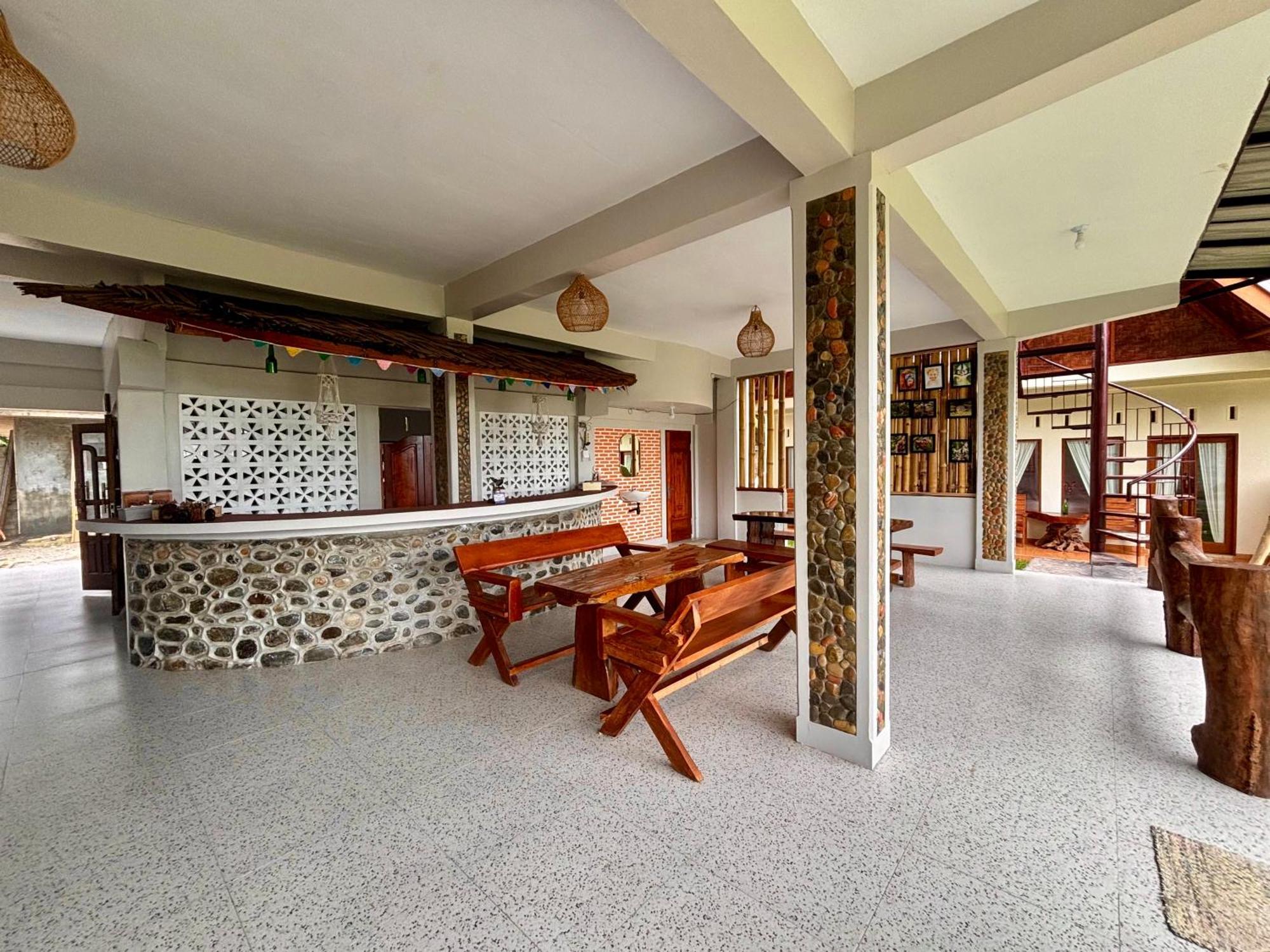 Sumatra Expedition Lodge Bukit Lawang Buitenkant foto